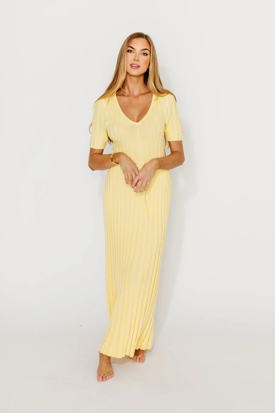 Discount Worth Collective Oakley Ribbed Maxi Dress in Light Yellow - Bump Friendly