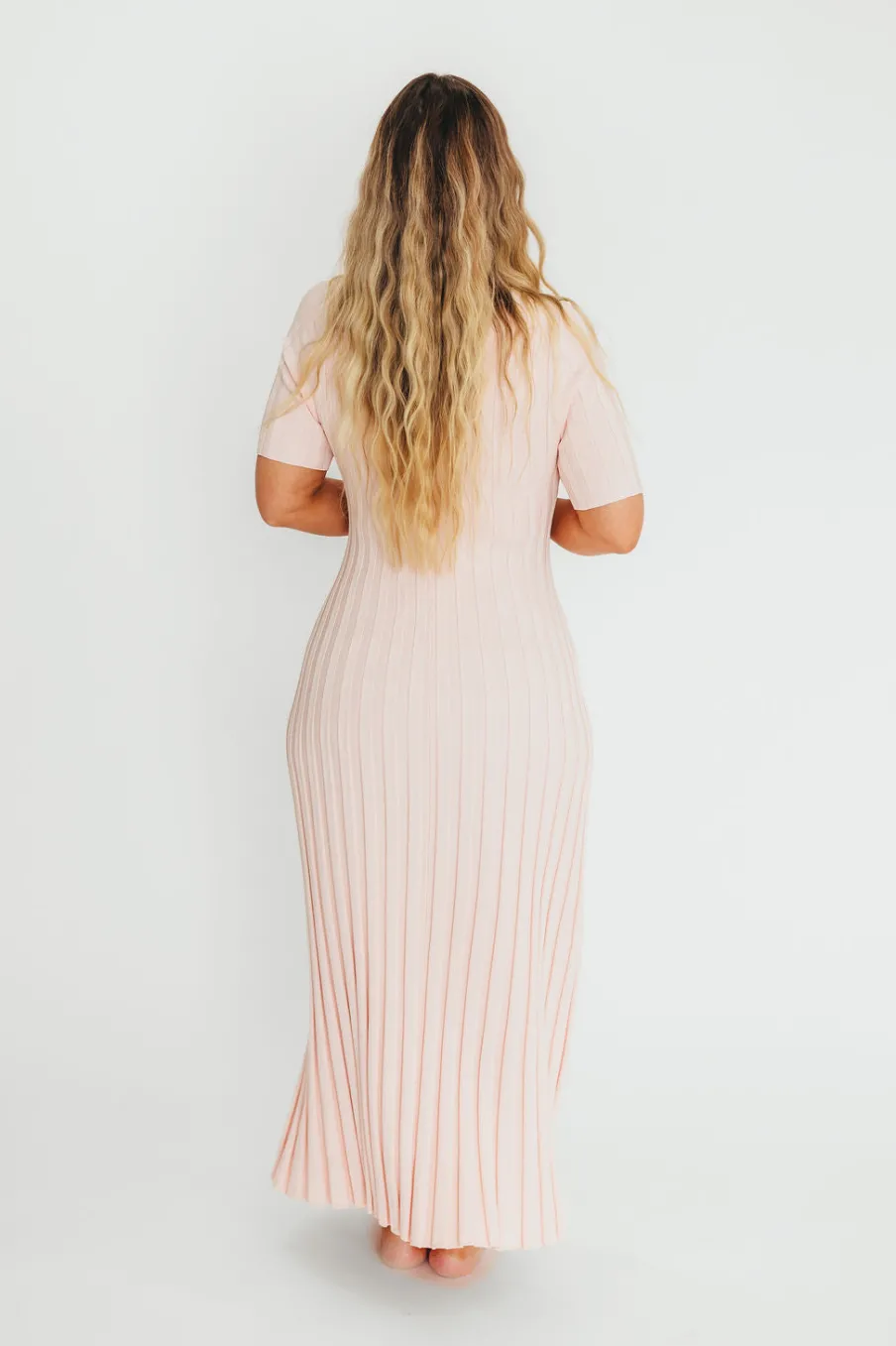 Fashion Worth Collective Oakley Ribbed Maxi Dress in Light Pink - Bump Friendly