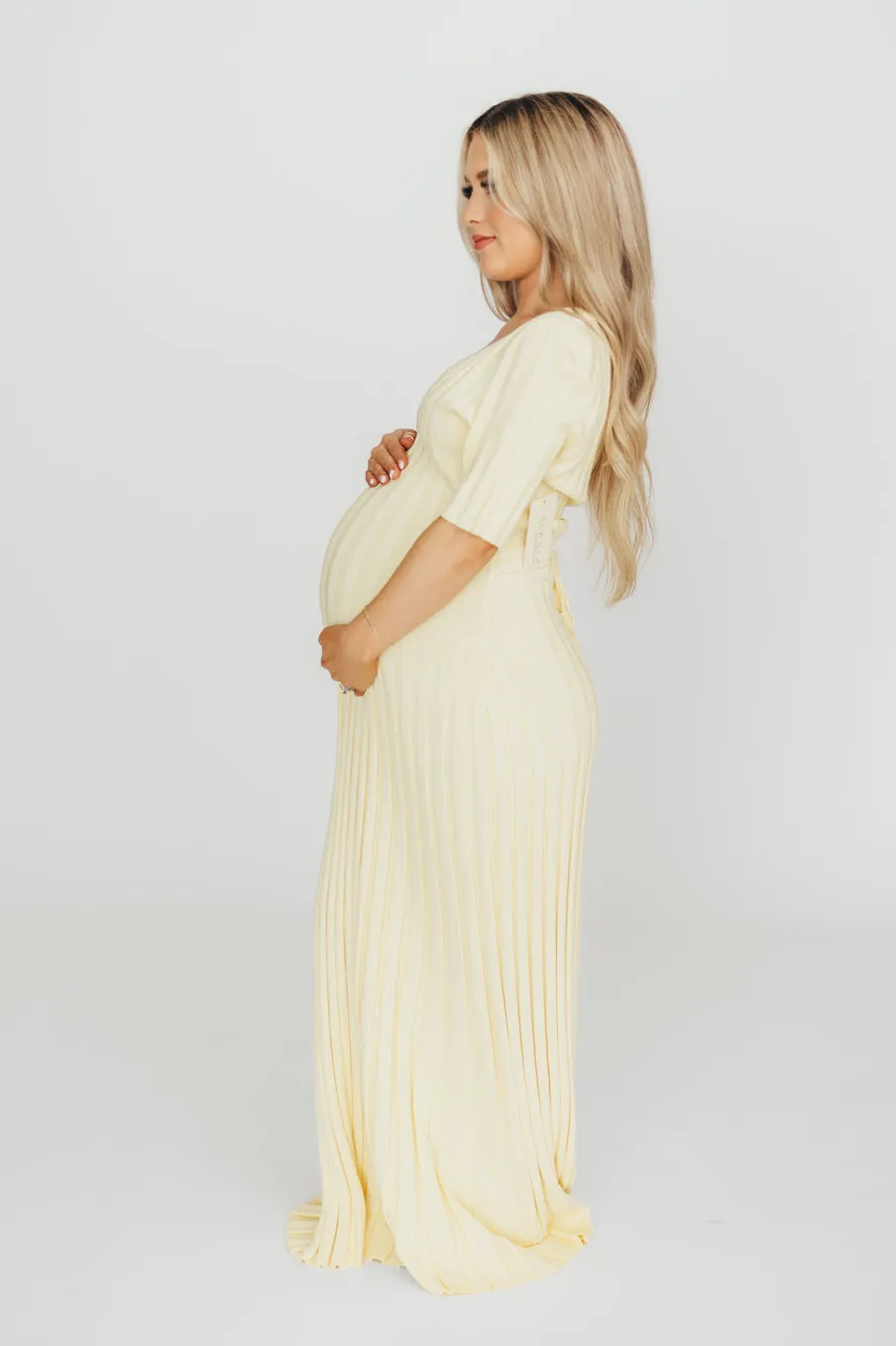 Discount Worth Collective Oakley Ribbed Maxi Dress in Light Yellow - Bump Friendly