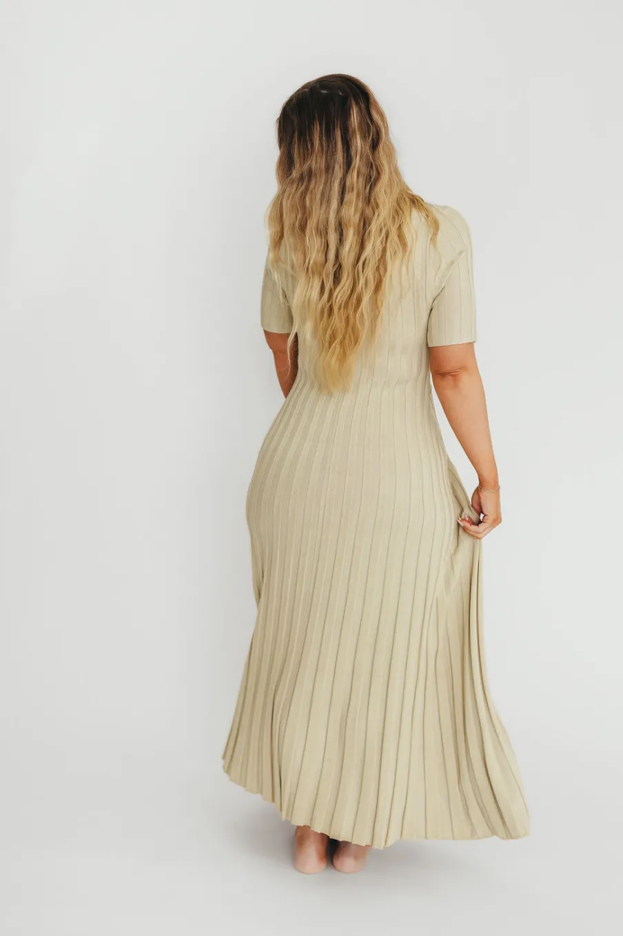 New Worth Collective Oakley Ribbed Maxi Dress in Dusty Lime - Bump Friendly