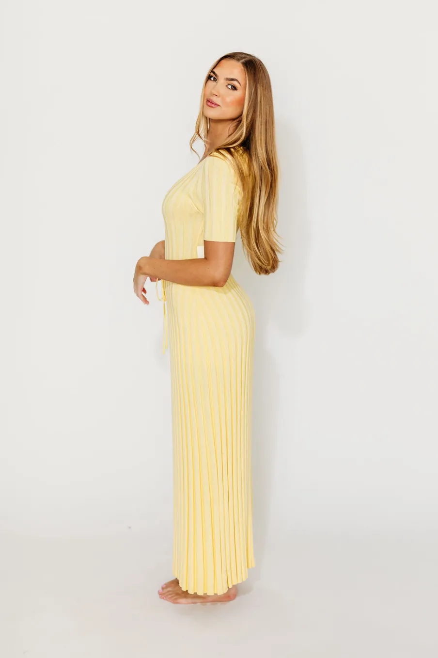 Discount Worth Collective Oakley Ribbed Maxi Dress in Light Yellow - Bump Friendly