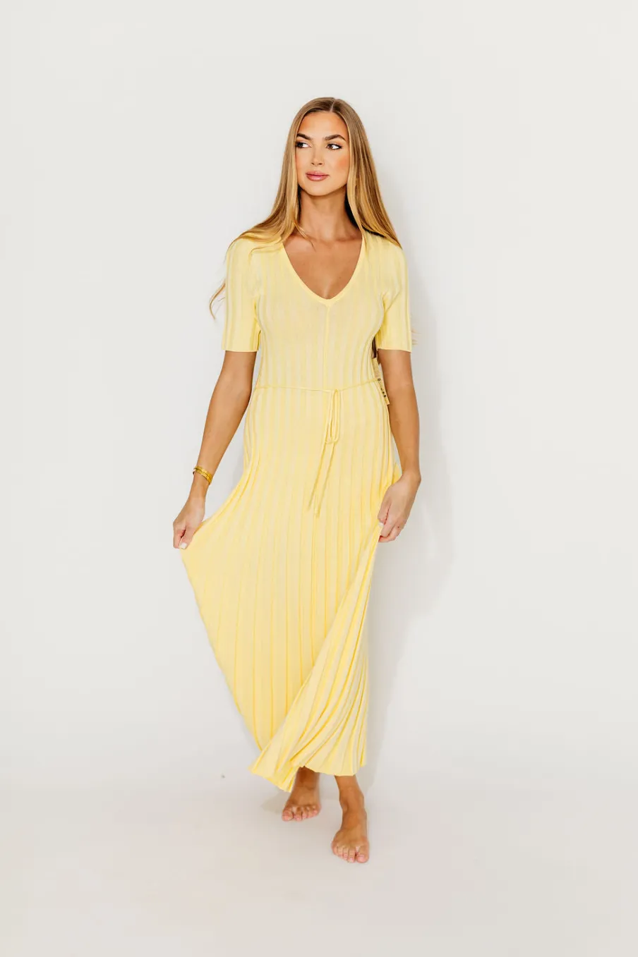 Discount Worth Collective Oakley Ribbed Maxi Dress in Light Yellow - Bump Friendly