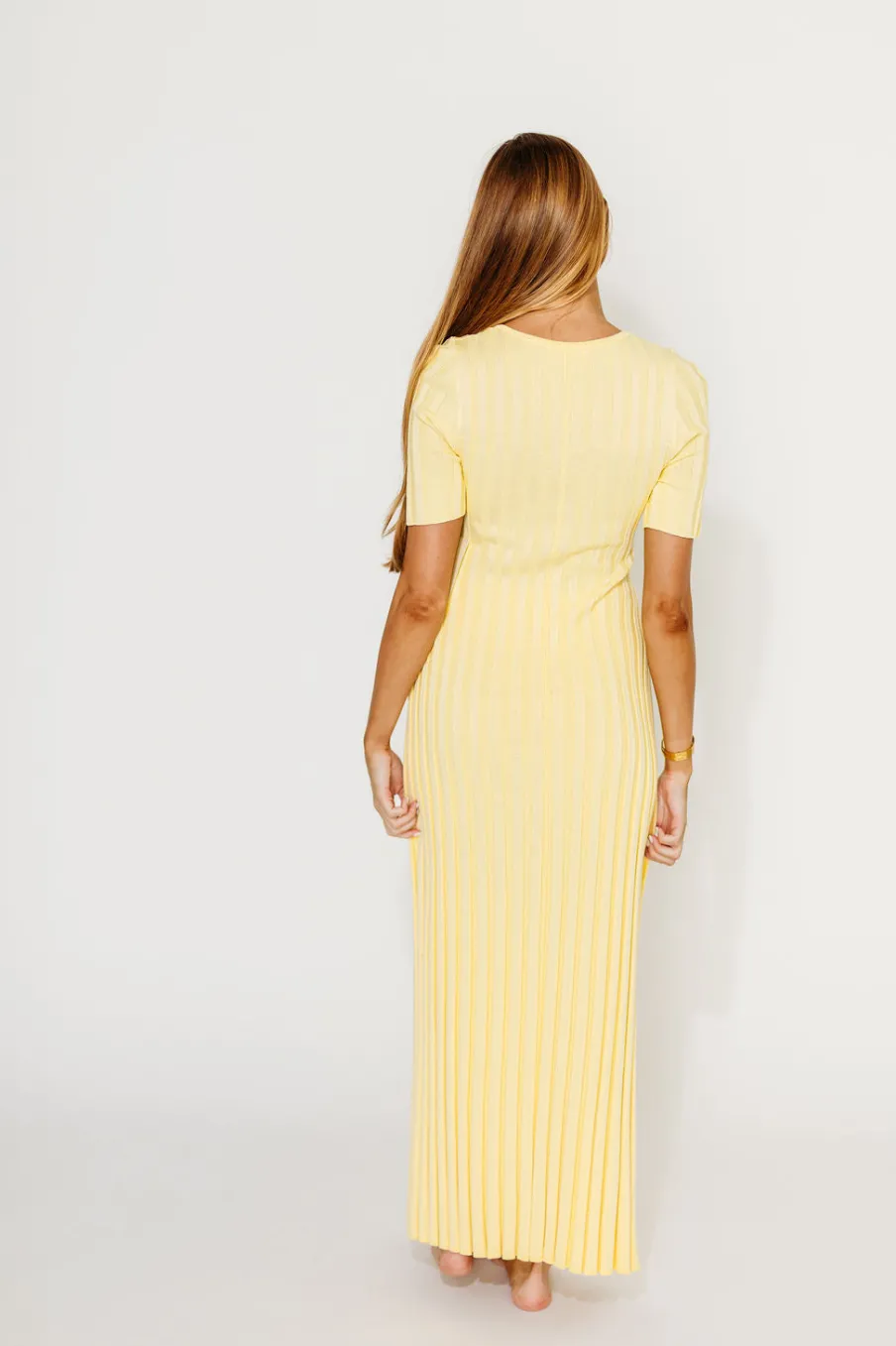 Discount Worth Collective Oakley Ribbed Maxi Dress in Light Yellow - Bump Friendly