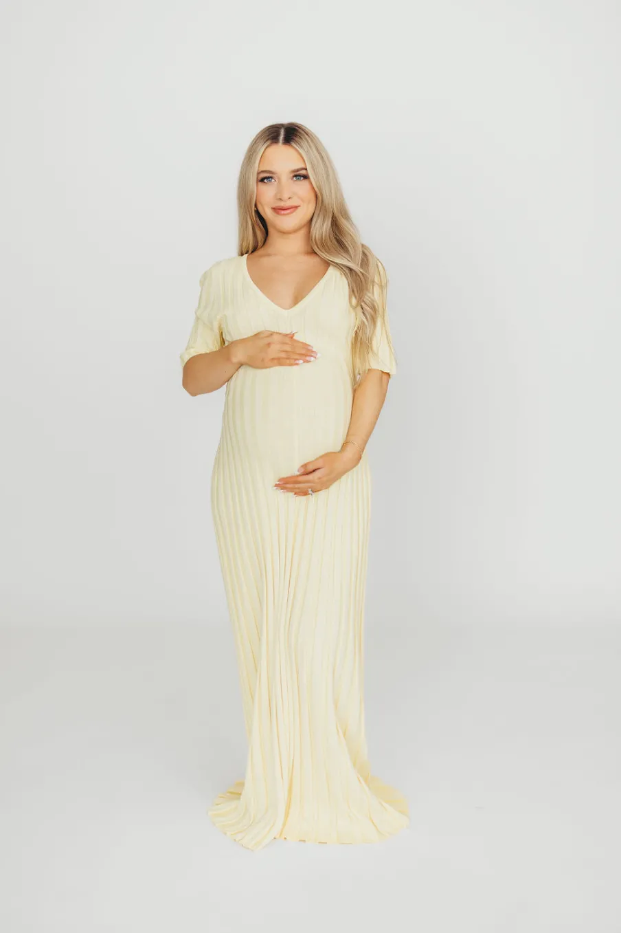 Discount Worth Collective Oakley Ribbed Maxi Dress in Light Yellow - Bump Friendly