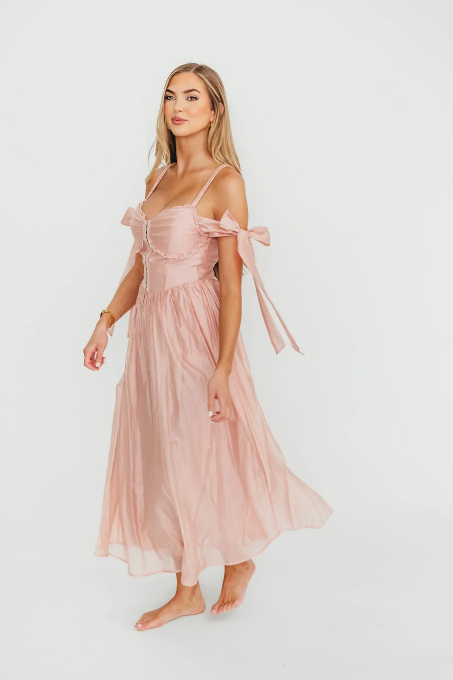 Hot Worth Collective Paulina Sleeveless Sweetheart Midi Dress in Vintage Rose