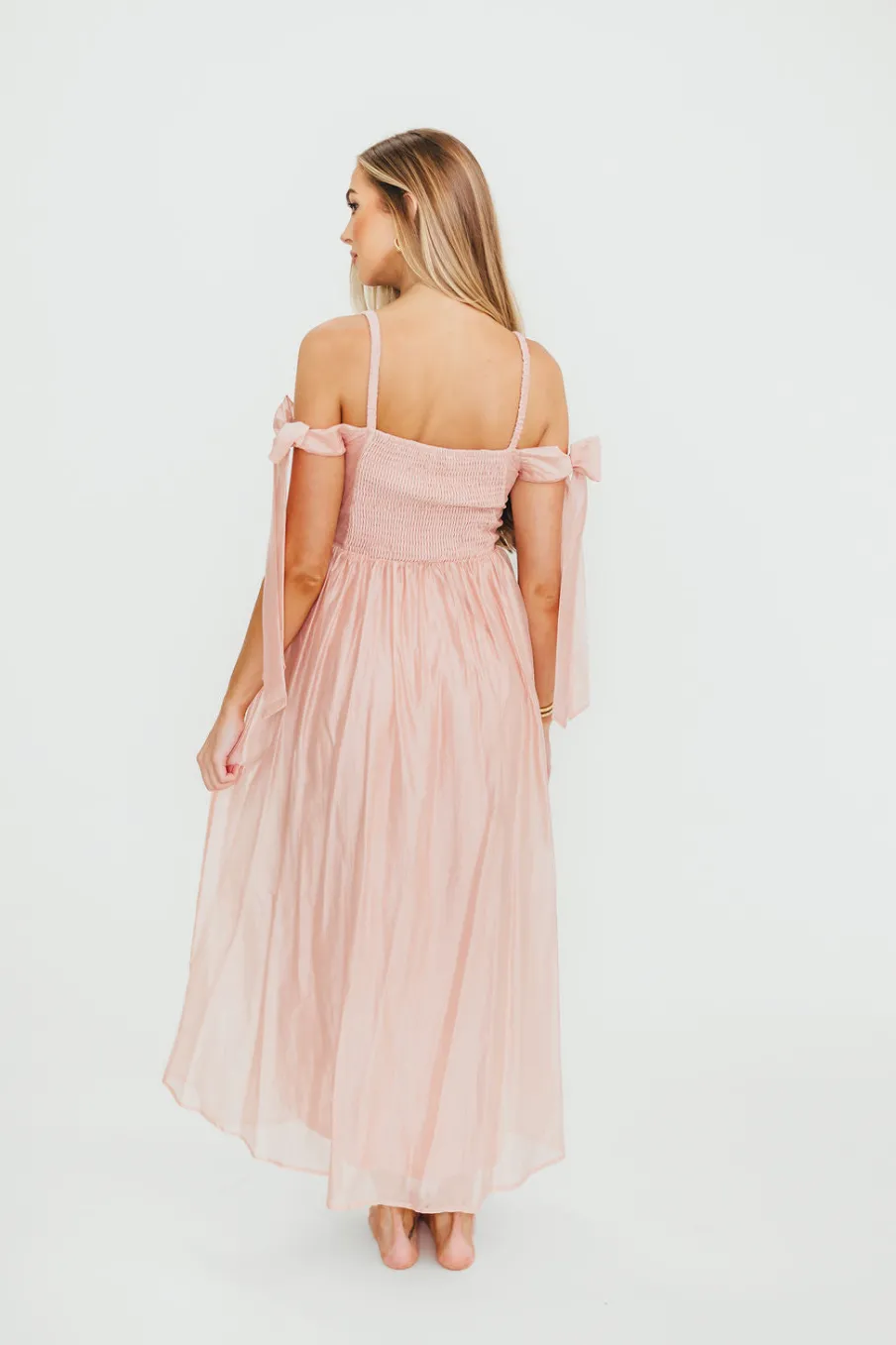 Hot Worth Collective Paulina Sleeveless Sweetheart Midi Dress in Vintage Rose