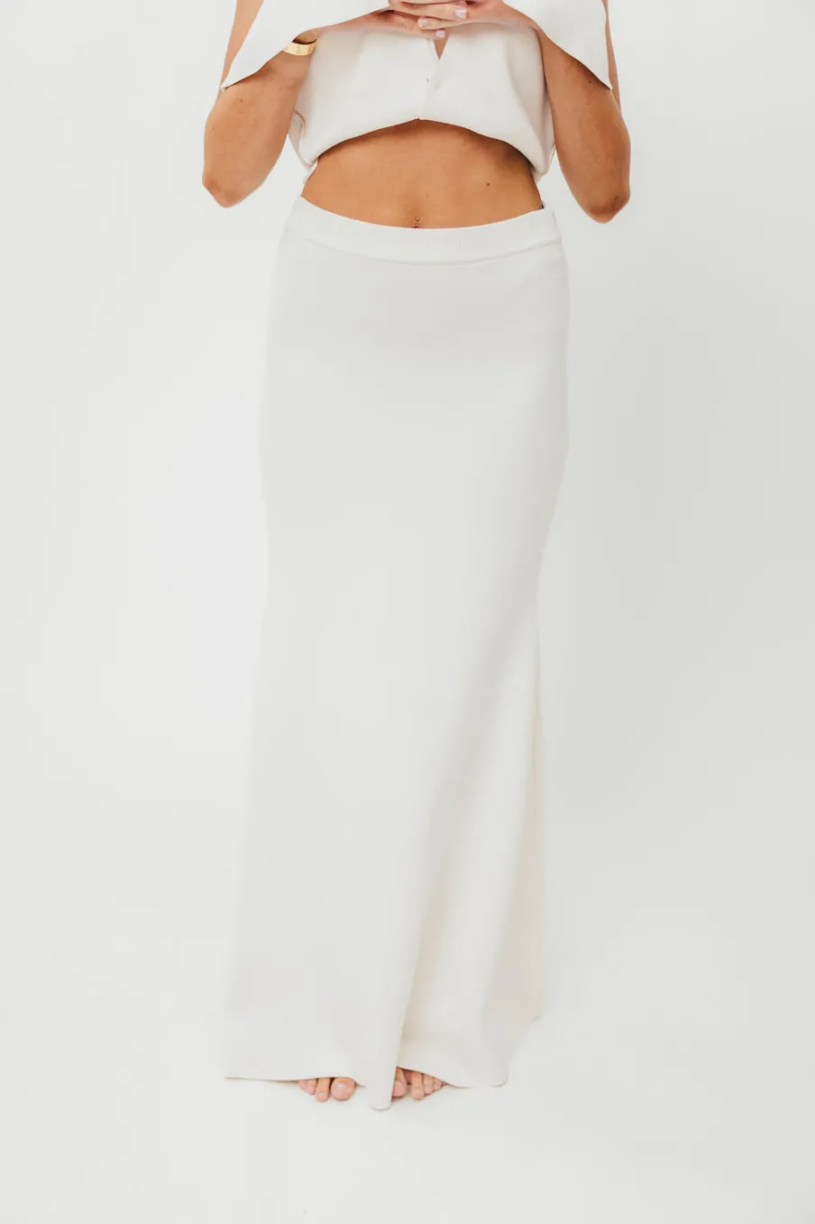Best Worth Collective Premium Lauri Sleeveless Button Down Top and Maxi Skirt Set in Off Whi
