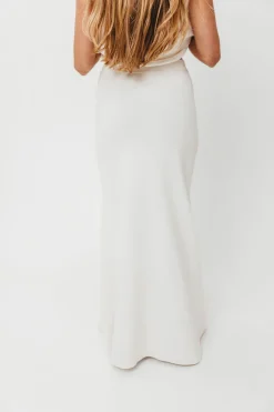 Best Worth Collective Premium Lauri Sleeveless Button Down Top and Maxi Skirt Set in Off Whi
