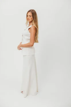 Best Worth Collective Premium Lauri Sleeveless Button Down Top and Maxi Skirt Set in Off Whi