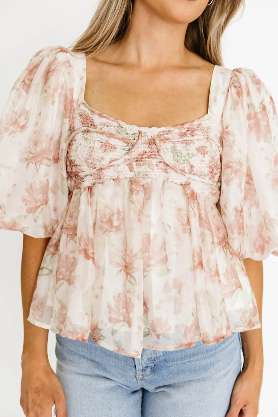 Outlet Worth Collective Saint Malo Floral Smocked Top in Peach