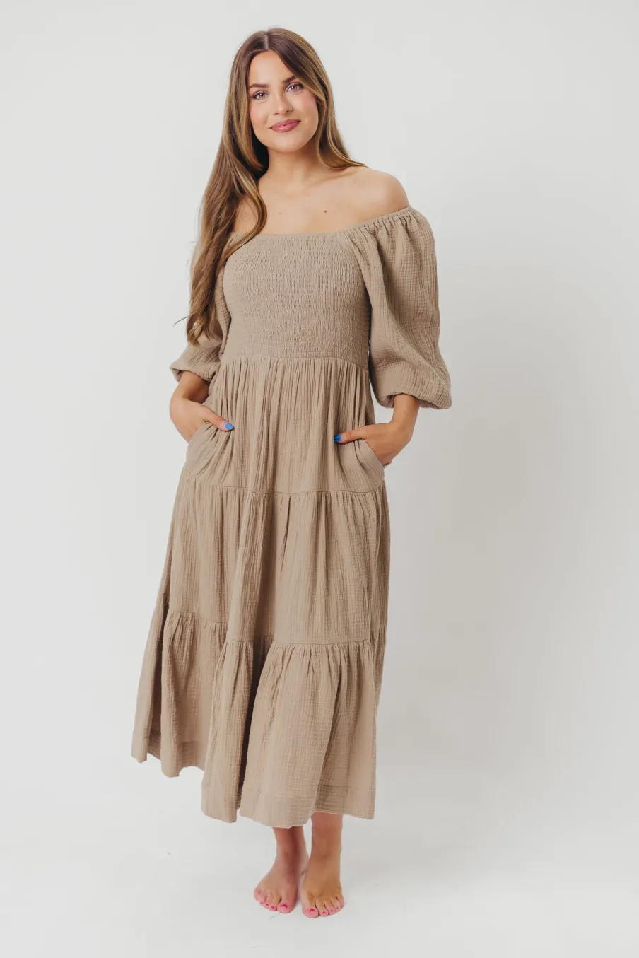 Best Worth Collective Taylor Cotton Smocked Midi Dress with Tiered Skirt in Pumice - Inclusi