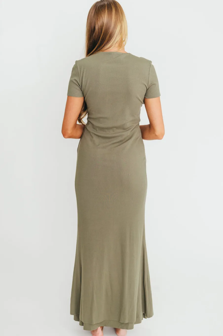 New Worth Collective The Charlie Ribbed Maxi Dress in Dusty Olive Green - Bump Friendly