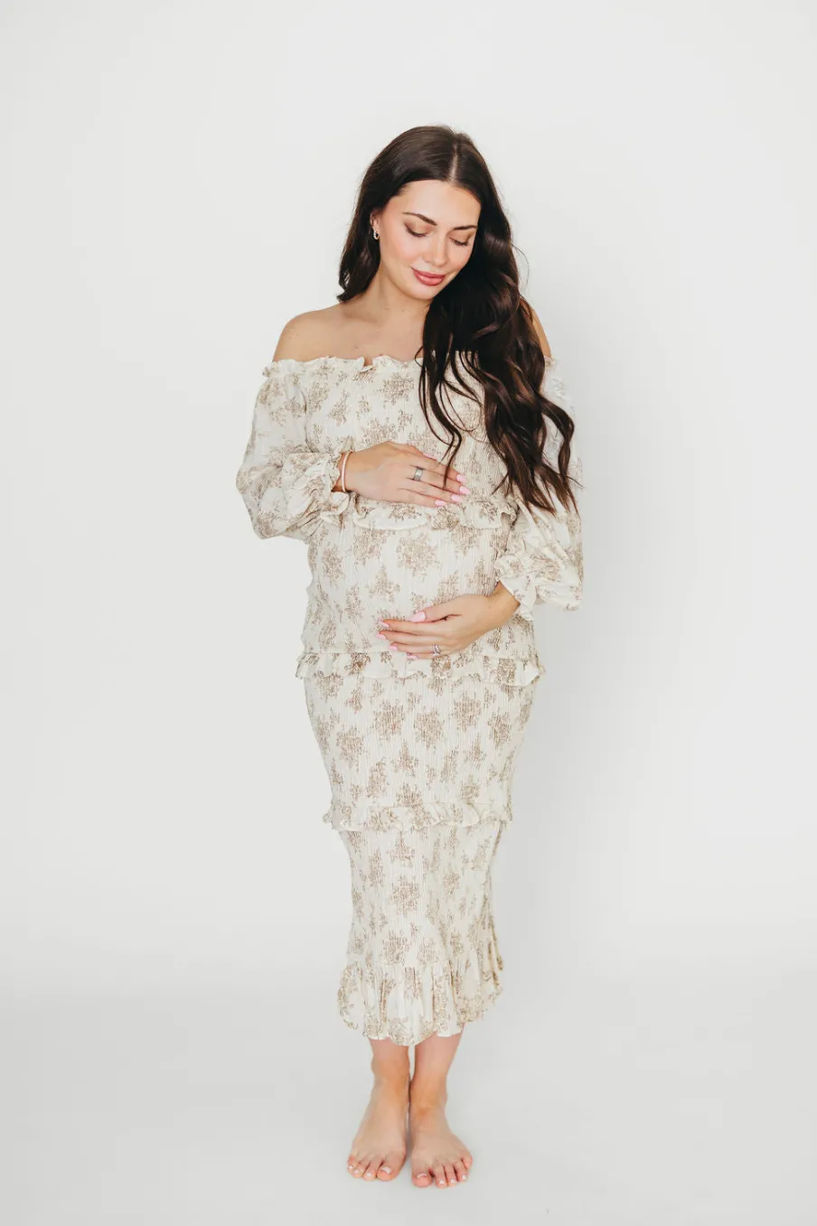 Discount Worth Collective The Chloe Midi Dress in Brown - Bump Friendly