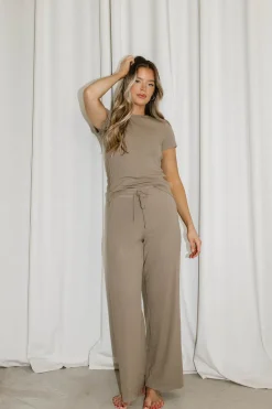 Fashion Worth Collective The Muse Knit Ribbed Short Sleeve Top & Pants Set in Mocha
