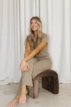 Fashion Worth Collective The Muse Knit Ribbed Short Sleeve Top & Pants Set in Mocha