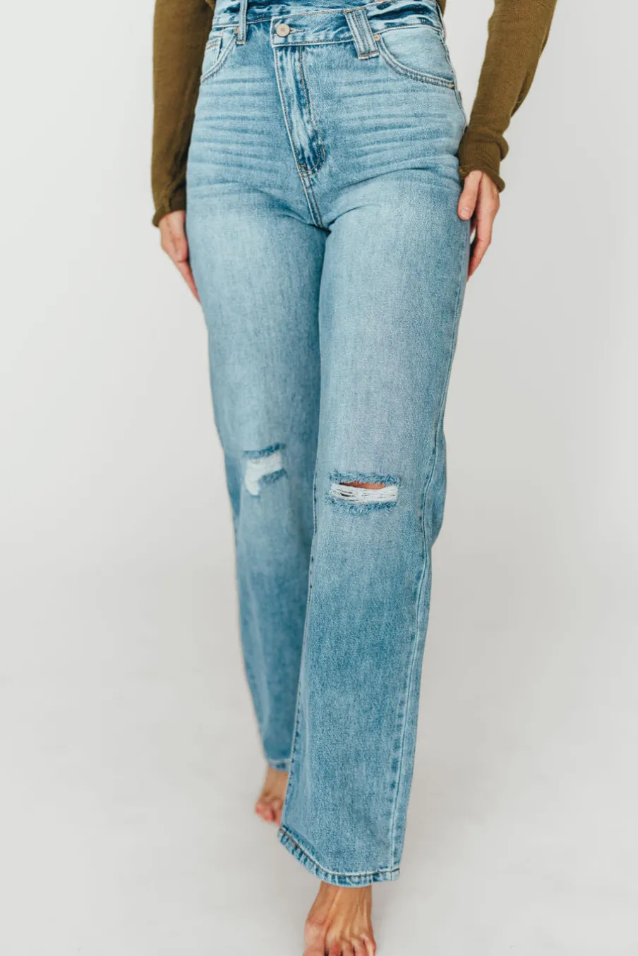 Online Worth Collective Tiffany 90s High-Rise Crisscross Waist Straight Jeans in Light Wash