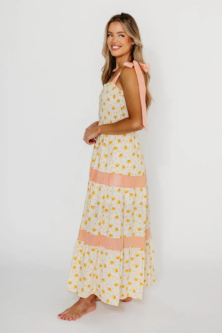 Online Worth Collective Vida Floral Maxi Dress in White/Orange
